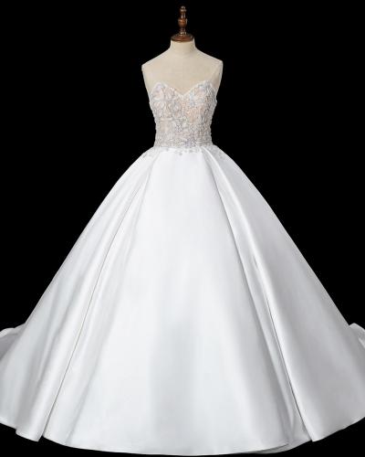  Luxurious and atmospheric strapless long tail wedding dress WD02BG002